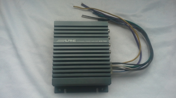 แอมป์ Alpine 100W  4ch (25x4) มอสองญี่ปุ่น