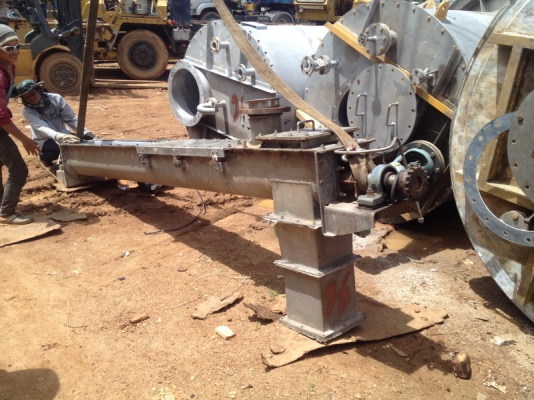 ขายรางสกรูสแตนเลส ยาว 3.2 เมตร สภาพสวยมาก พร้อมใช้เลยครับ