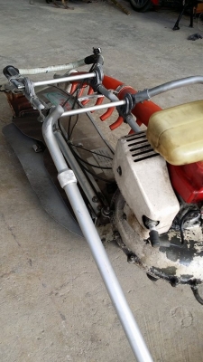 เครื่องตัดตกแต่งกิ่ง เก่าญี่ปุ่น สภาพดี พร้อมใช้งงาน เครื่องยนต์ติดง่าย