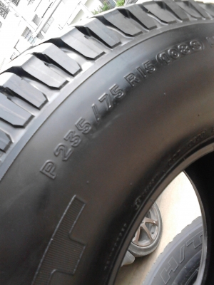 ยาง A/T 235/75R15 MICHELIN LTX A/T มี 1 เส้น TEL.081-427-3941 ยาง A/T 235/75R15 MICHELIN LTX A/T มี 1 เส้น TEL.081-427-3941