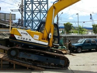 รถขุดดิน SK120-1-LP-09982  สภาพดี ชั่วโมงใช้งานน้อย  เพิ่งเข้ามาถึงไทย รถจอดอยู่ที่ C.S. Motor หลักสี่  โทร. 081-373-0559