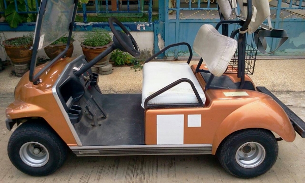 รถกอล์ฟ ยี่ห้อ CARIO สภาพพร้อมใช้