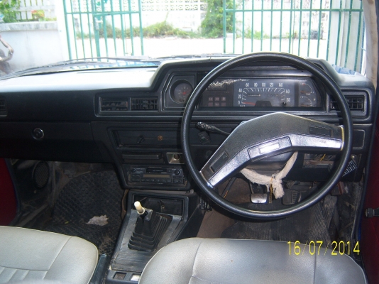 โตโยต้าT33 เครื่องดี ติดแก๊สแล้ว ประกันชั้น3