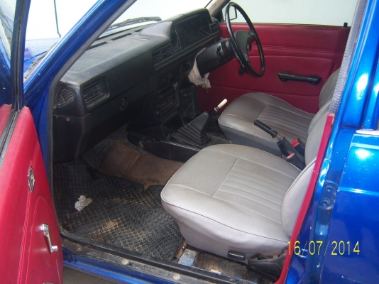 โตโยต้าT33 เครื่องดี ติดแก๊สแล้ว ประกันชั้น3