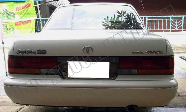 รถยนต์ Toyota crown 3,000 ซีซี