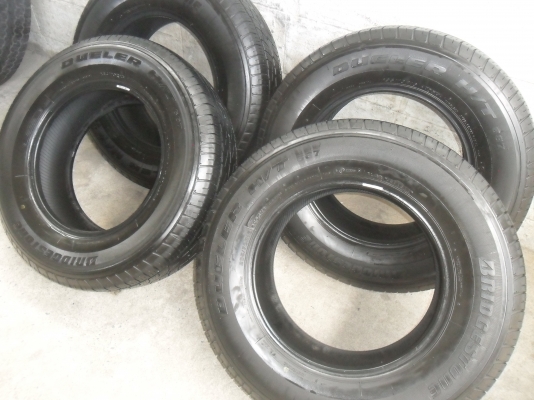 โปรแร๊ง ยาง BRIDGESTONE 235/70R16ปี11 สวยๆ 4 เส้น ราคา 2500 บาท โปรแร๊ง ยาง BRIDGESTONE 235/70R16ปี11 สวยๆ 4 เส้น ราคา 2500 บาท