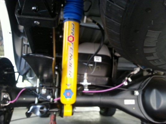 ช่วงล่างรถกระบะ Ford by Shock Profender