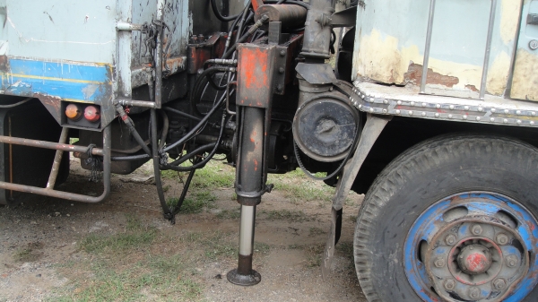 เฮี๊ยบคีบเหล็ก3ตัน สภาพพร้อมใช้ ราคาถูก เฮี๊ยบคีบเหล็ก3ตัน สภาพพร้อมใช้ ราคาถูก