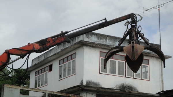 เฮี๊ยบคีบเหล็ก3ตัน สภาพพร้อมใช้ ราคาถูก เฮี๊ยบคีบเหล็ก3ตัน สภาพพร้อมใช้ ราคาถูก