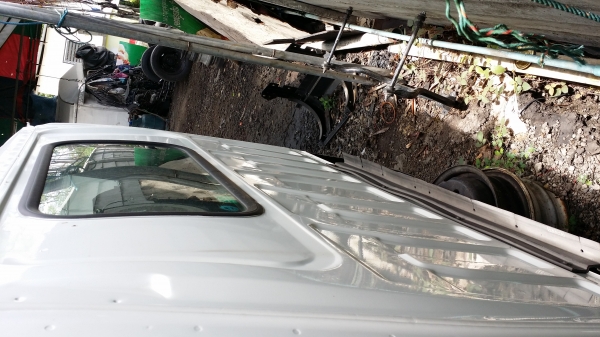 ขายหัวเก๋งNKRการ์ตูนหัวสูง24Vทำสีภายในภายนอกเสร็จแล้วหัวนอกแท้ยังไม่ได้ใช้ประตูซ้ายสไลค์