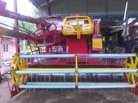 ขายรถเกี่ยวด่วนรุ่นศักดิ์พัฒนาการเกษตร