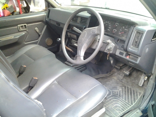 NISSAN BIGM เครื่องแน่น สภาพดี สวยๆ งามๆ NISSAN BIGM เครื่องแน่น สภาพดี สวยๆ งามๆ