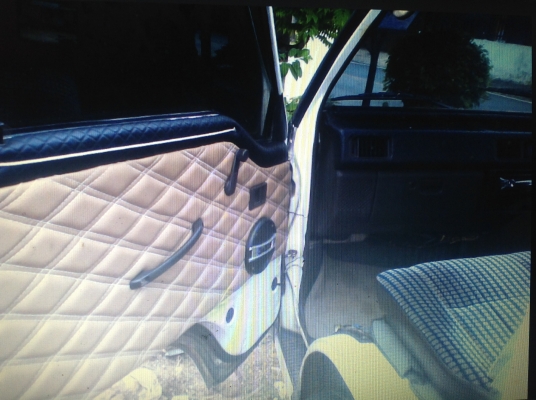 รถตู้มิตซูบิสชิ L300