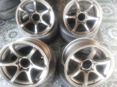 ขายล้อ RGS 18 (มือ2) หน้า8.5 หลัง9.5 4 ล้อ