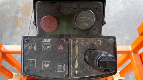 ขายด่วน!!!! ราคาถูกสุดๆ รถขากรรไกรไฟฟ้า 6.10 M เหลือเพียง 200,000 บาท ของดีมีน้อยรีบซื้อ รีบจองจ้าาา