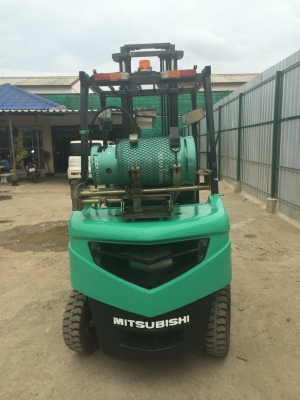 ขายถูก!!Mitsubishi Grendia รุ่นล่าสุด 2.5 ตัน 4 เมตร สไลด์ชิพ ออฟชั่นเพียบ สภาพดีมาก พร้อมบริการหลังการขาย ขายด่วน 260,000 โทร 24ชม. 094-4267888 จะเด็ด