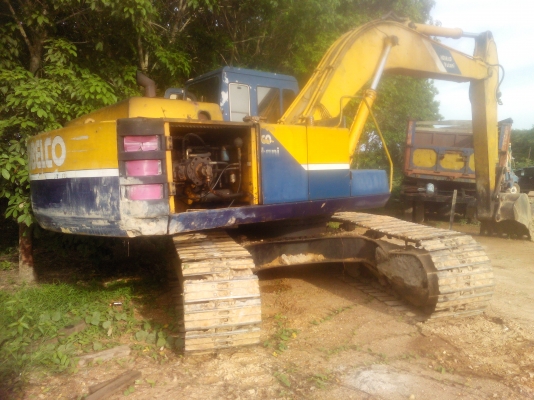 ขายรถแบคโฮKOBELCO sk200-2เอกสารครบพร้อมใช้