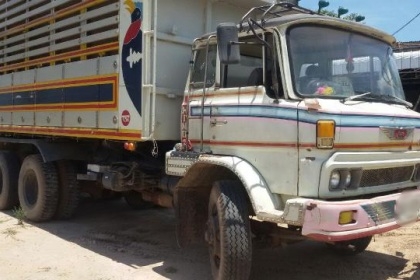 ขายรถบรรทุกสิบล้อดัมพ์ HINO KT925 เครื่อง HO7C 185 แรง 1 เพลา กระบะดัมพ์ ทะเบียนพร้อม