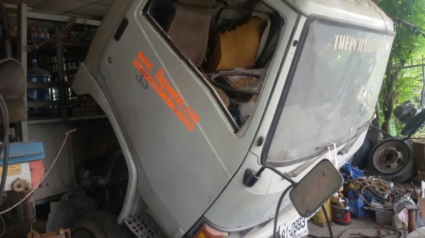 หกล้อ hino เครื่อง WO4D สภาพพร้อมใช้ง่าน หกล้อ hino เครื่อง WO4D สภาพพร้อมใช้ง่าน