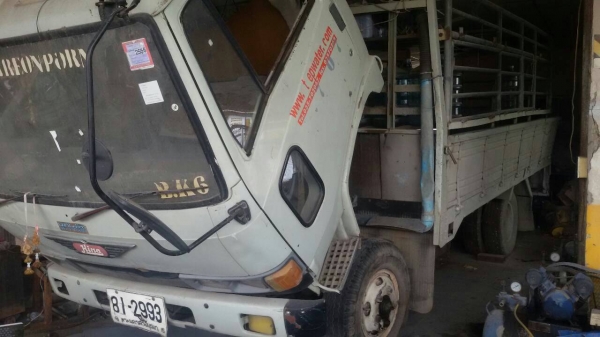 หกล้อ hino เครื่อง WO4D สภาพพร้อมใช้ง่าน หกล้อ hino เครื่อง WO4D สภาพพร้อมใช้ง่าน