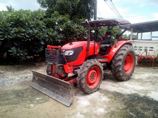 รถไถนาM7040 พร้อมเล่มทะเบียนปี52 รถไถนาM7040 พร้อมเล่มทะเบียนปี52