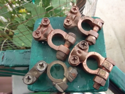 ขั้วแบตเตอรี่ทองแดง ขั้วลบ ขั้วแบตเตอรี่ทองแดง ขั้วลบ