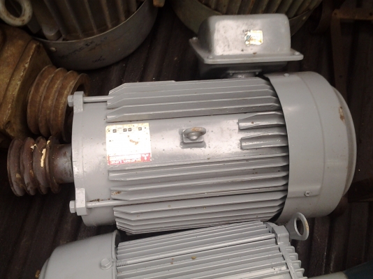 ขาย !! มอเตอร์ 10แรง220v. พร้อมใช้งาน ยี่ห้อ มิตซูบิชิ คร์อยเดิม