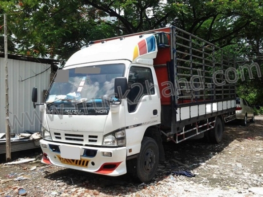 ISUZU รุ่น NQR กระบะคอกรั้วเหล็ก ความยาวกระบะ 5.50 เมตร
