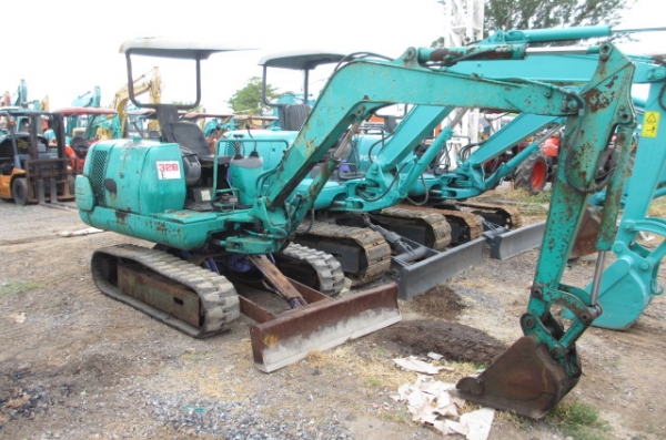 350,000 KOMATSU PC20-7 เก่านอก ขายตามสภาพนะครับ