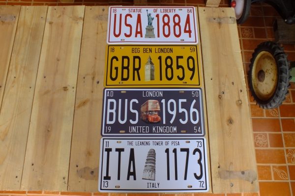 ขออนุญาตขายป้ายทะเบียนแนวคลาสสิคขนาดเท่าป้ายจริง ขออนุญาตขายป้ายทะเบียนแนวคลาสสิคขนาดเท่าป้ายจริง