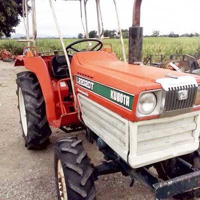 มาแล้วคับ สีนวนจัดให้ Kubota  22 DT  สภาพสวย  ยางดียางสวย  เครื่องสวย เครื่องแน้น  เครื่องไม่ดัง ติดงาย เข้าเกียร์งาย  ไม่ดัง  มีแต่ตัว  ขับเคลื่อน 4 ล้อ สนใจตติดต่อ 089-9638932 อ.ชัยบาดาล จ.ลพบุรี ต.บัวชุม