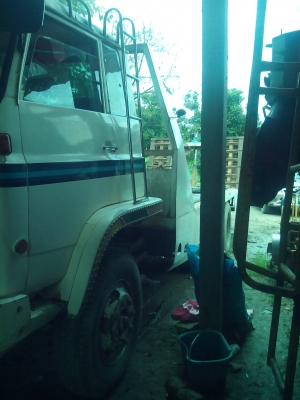 ขายด่วน  ยกสุ้ม3คัน เกี่ยวข้าว2คัน เทเลอร์1คัน