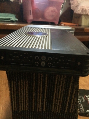 ขายเครื่องเสียงรถหน่อยครับ ยกชุดถูกๆไม่ได้ใช้แล้ว