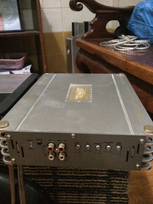 ขายเครื่องเสียงรถหน่อยครับ ยกชุดถูกๆไม่ได้ใช้แล้ว