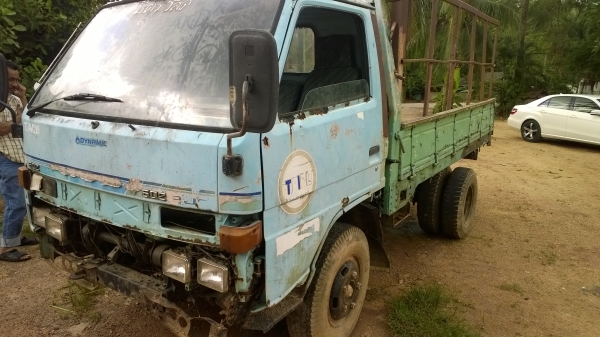 6ล้อเล็ก NKR57E-7100822 เครื่อง100 แรง(สี่ล้อทำ6ล้อ..ยังไม่ลงเล่ม) เกียร์สั้น..ยกหัวได้ เฟืองท้ายใหญ่..เล่มพร้อม