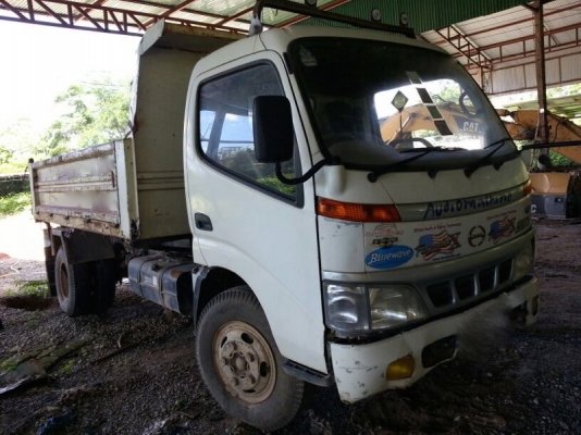 รถฮีโน่  6  ล้อดั้ม 121 แรงม้า. ปี 48   สนใจติดต่อ 081 - 6079515