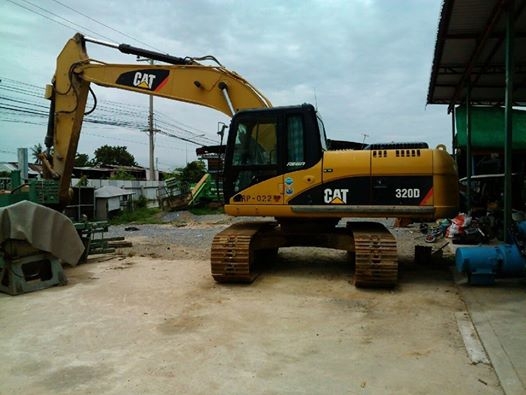 ขายรถแบคโฮ CAT 320 D ขายรถแบคโฮ CAT 320 D