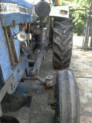 ขายรถไถ FORD