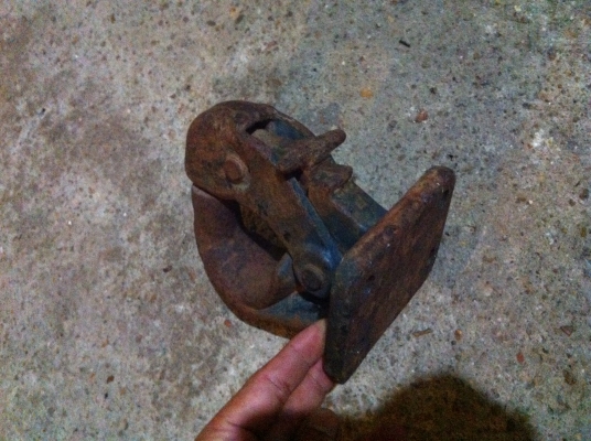 ขายตะขอลาก ปากนกแก้ว