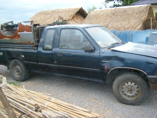 ขายไมตี้ครับ ขับไม่ได้ ลากได้ครับ เครื่อง 1800 เบนซิน เพาเวอร์ เครื่องต้องซ่อม คัดซีสวย  ทะเบียนพึ่งขาด