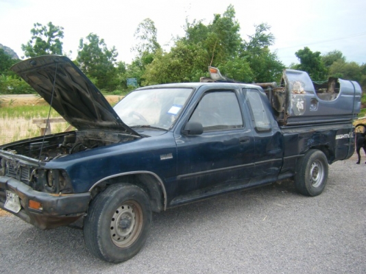 ขายไมตี้ครับ ขับไม่ได้ ลากได้ครับ เครื่อง 1800 เบนซิน เพาเวอร์ เครื่องต้องซ่อม คัดซีสวย  ทะเบียนพึ่งขาด