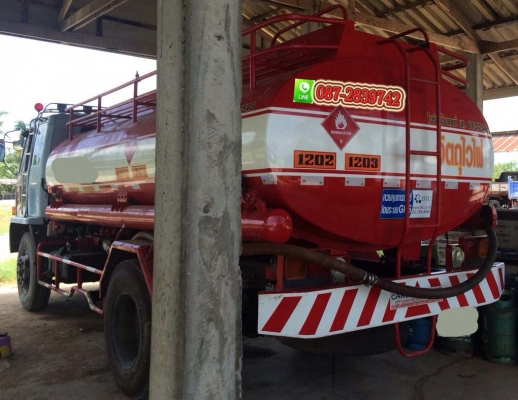 ขายรถบรรทุกนํ้ามัน 6 ล้อ บรรจุ 9,000 ลิตร ISUZU ROCKY 160 แรงม้า