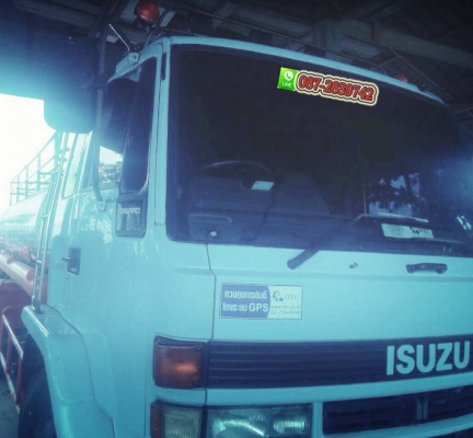 ขายรถบรรทุกนํ้ามัน 6 ล้อ บรรจุ 9,000 ลิตร ISUZU ROCKY 160 แรงม้า