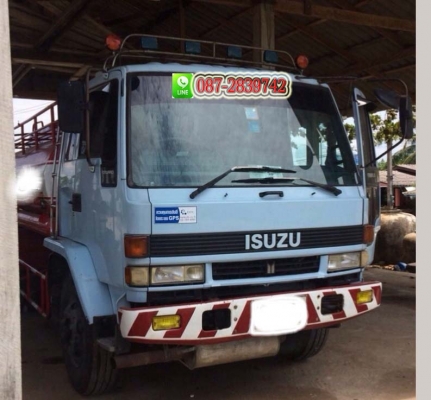 ขายรถบรรทุกนํ้ามัน 6 ล้อ บรรจุ 9,000 ลิตร ISUZU ROCKY 160 แรงม้า