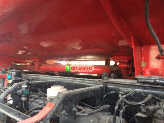 ขายรถบรรทุกนํ้ามัน 6 ล้อ บรรจุ 9,000 ลิตร ISUZU ROCKY 160 แรงม้า