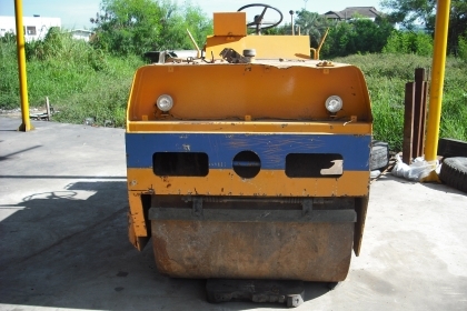ขายด่วน รถบดถนน SAKAI Mod.TV-40H