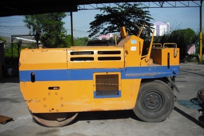 ขายด่วน รถบดถนน SAKAI Mod.TV-40H