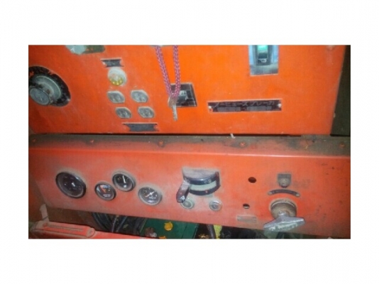 ขายเครื่องปั่นไฟ ขนาด35kva 3เฟส เครื่องยนต์อีซูซุ 4สูบ ไดร์ denyo กล่องนอกแท้ ราคา 110000บาท สนใจโทร 090-8588220คุณนะ