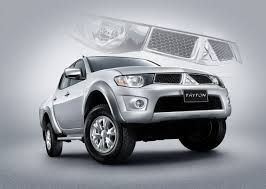 รับจอง ไทรตั้น ดีเซล ใช้เงินออกรถ 25900 ชลบุรี พัทยา จอมเทียน สัตหีบ