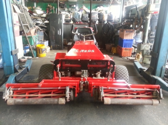 ขายรถตัดหญ้านั่งขับสนามกอล์ฟ Baroness